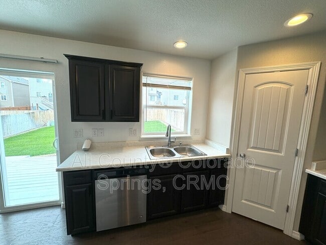 Building Photo - 10782 Yuba Dr