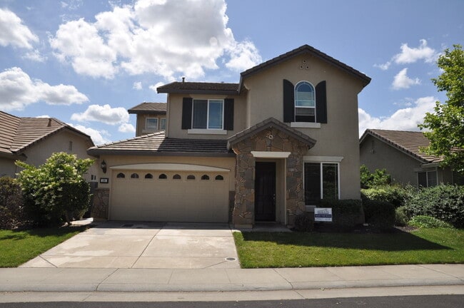 Primary Photo - Must See! Cul de Sac Spacious 4 Bedroom
