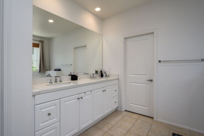 Building Photo - 2878 Menorca Cir
