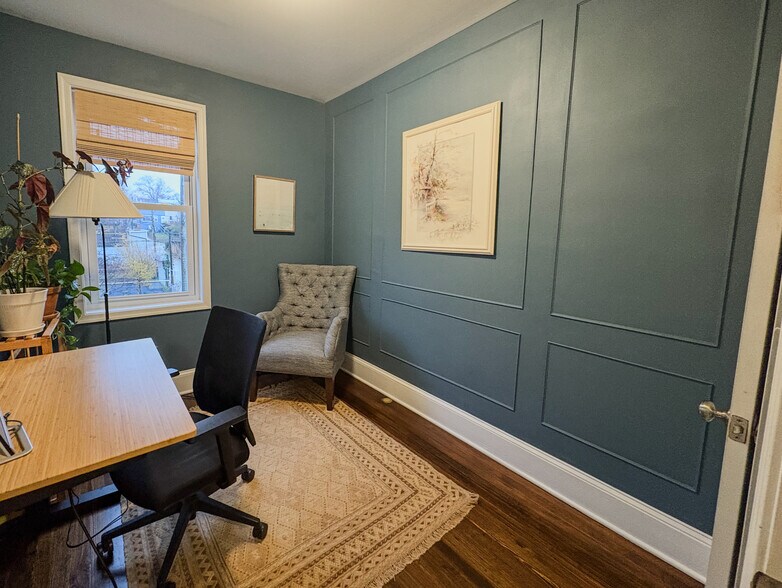 Building Photo - 807 Decatur St NW