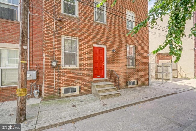 Building Photo - 1208 Webster St