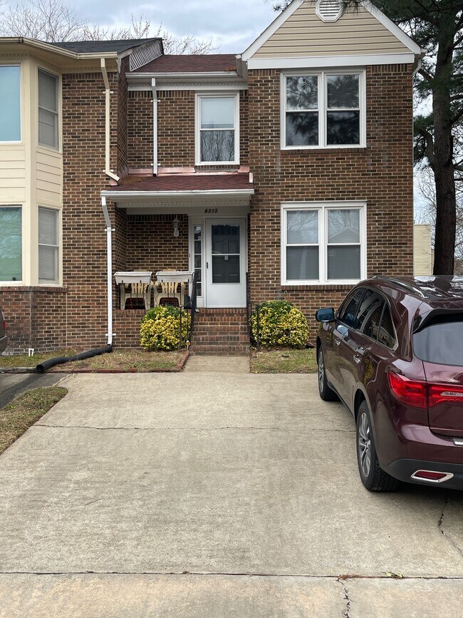 Building Photo - 4312 Manchester Ln