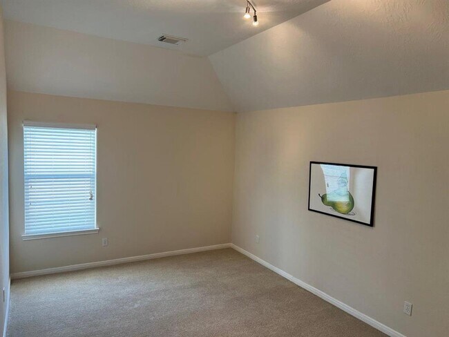 Building Photo - 57 Terra Bella Dr