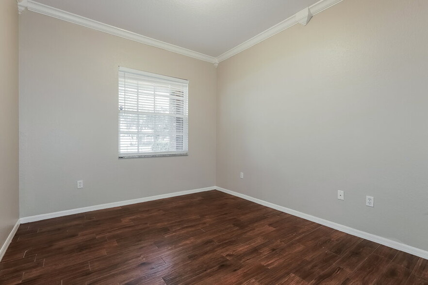 Building Photo - 7734 Ashford Dr