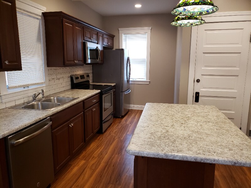 Building Photo - 3192 W 14th St