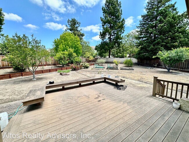 Building Photo - 4 br, 2 bath House - 39 Nugget Place