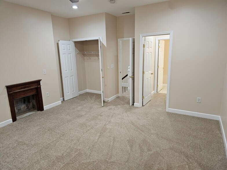 3rd Floor Primary Bedroom - 1919 Saint Paul St