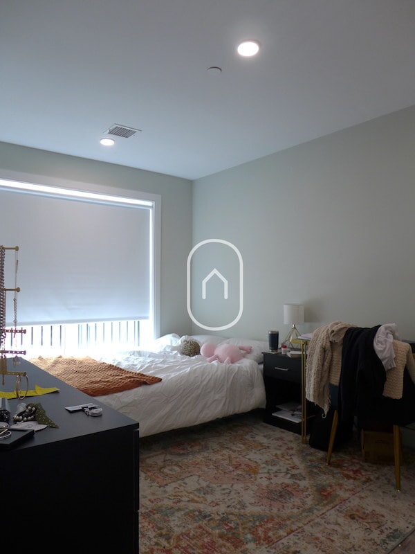 Building Photo - 240 Old Colony Ave