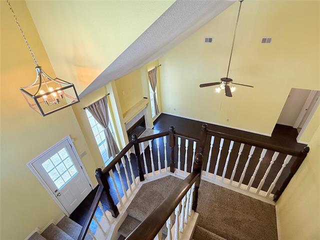 Building Photo - 1328 Maywood Ct