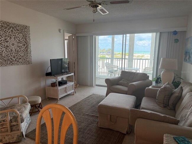 Building Photo - 1400 Tarpon Center Dr
