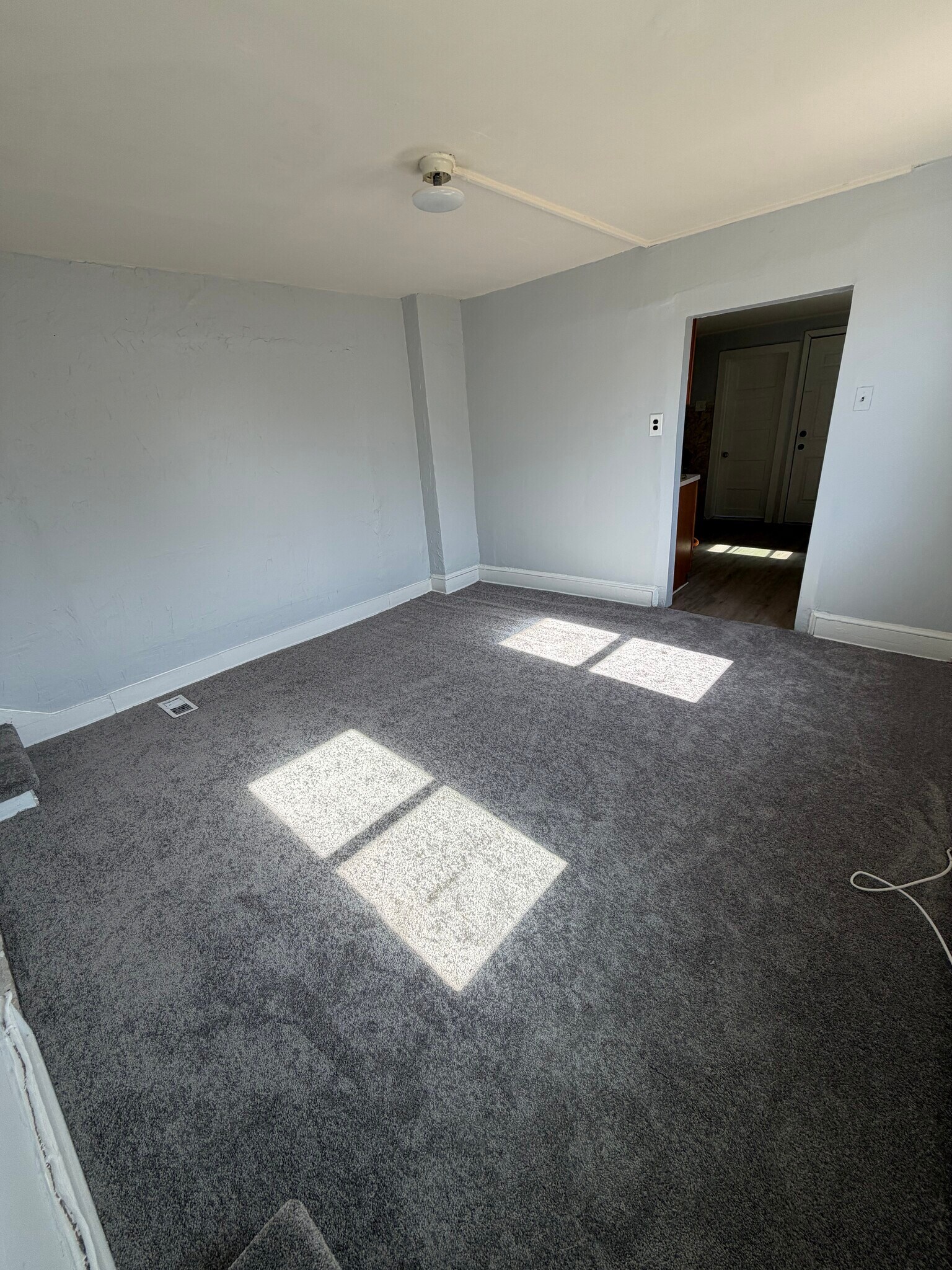 Building Photo - 1614 Kings Hwy