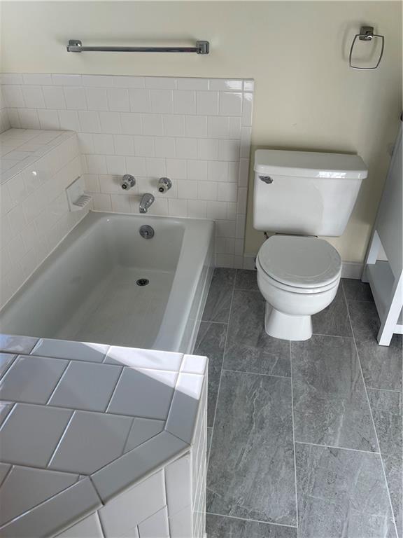 Building Photo - 29 Swan Ct