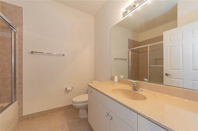 Building Photo - 2563 Stockbridge Square SW