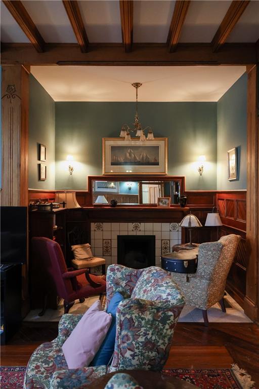 Building Photo - 6 Howe Ave