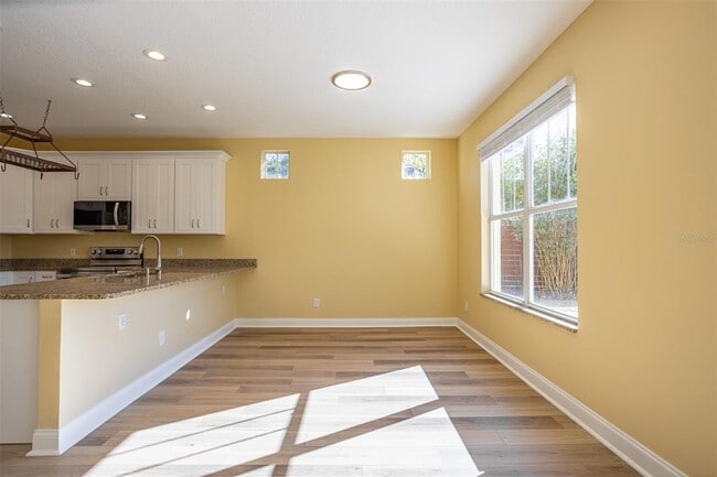 Building Photo - 3204 W Empedrado St