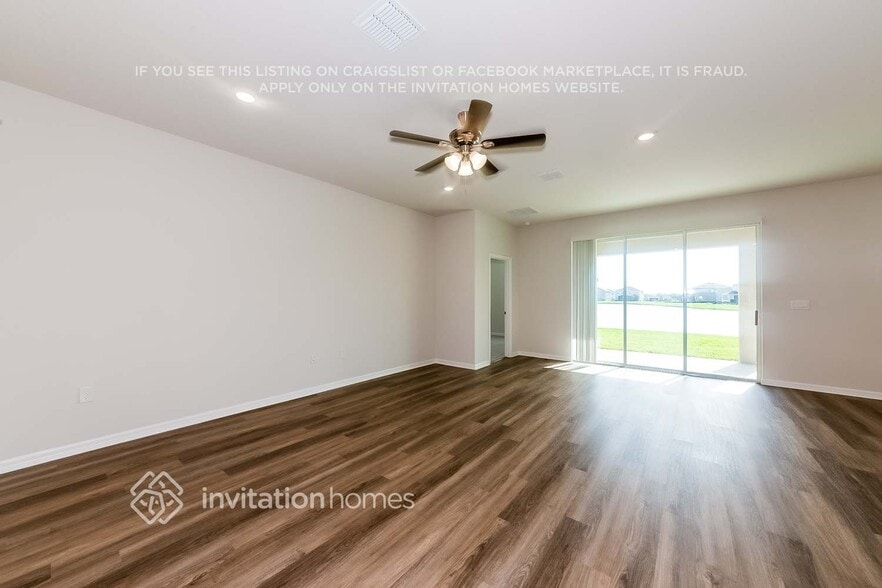 Building Photo - 5234 Rosado Run