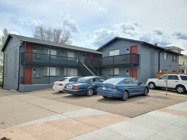 Building Photo - 341 N Garfield Ave