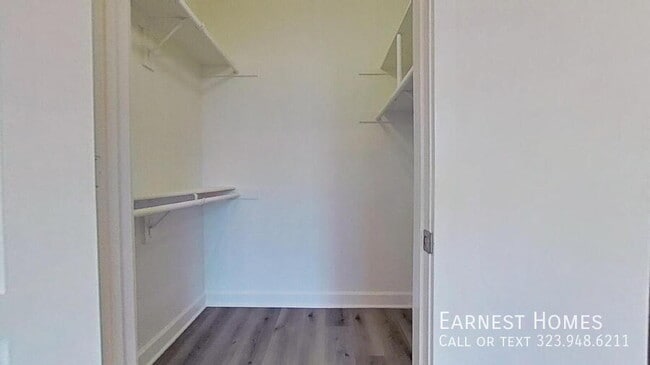 Building Photo - 14412 Killion St