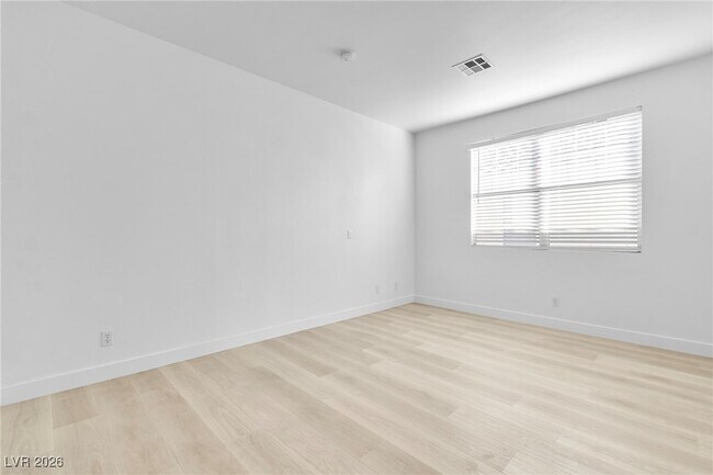 Building Photo - 3986 Windansea St