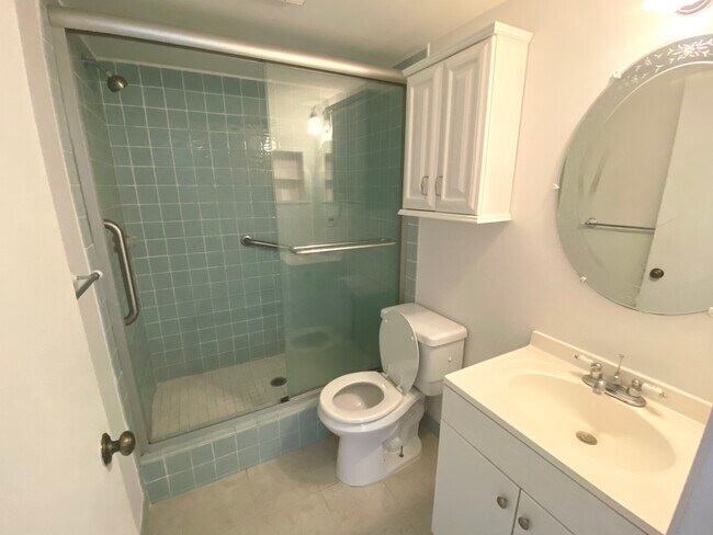 Building Photo - 20 Veronese Ct