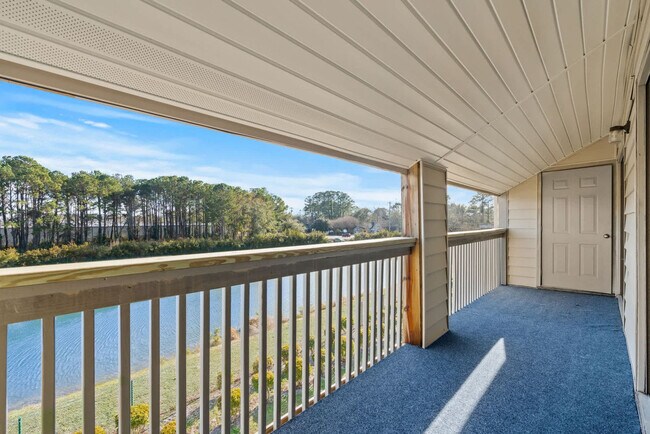 Building Photo - 1356 Glenns Bay Rd