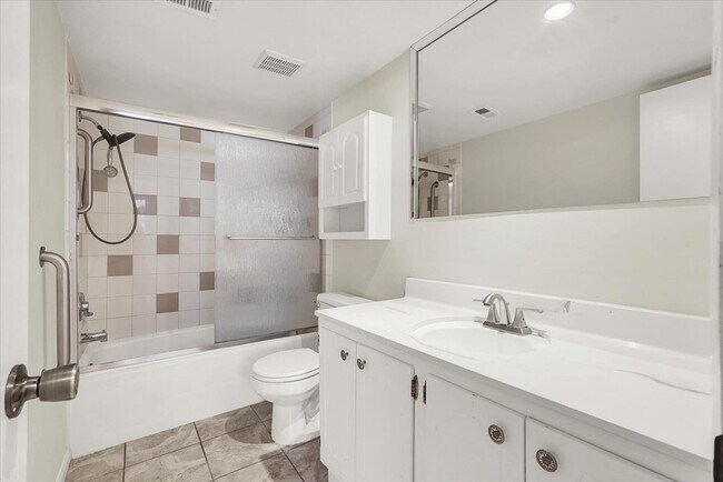 Building Photo - 3463 Monte Carlo Dr