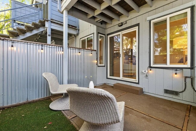 Building Photo - "Chic 1-Bedroom San Jose Retreat with Luxu...