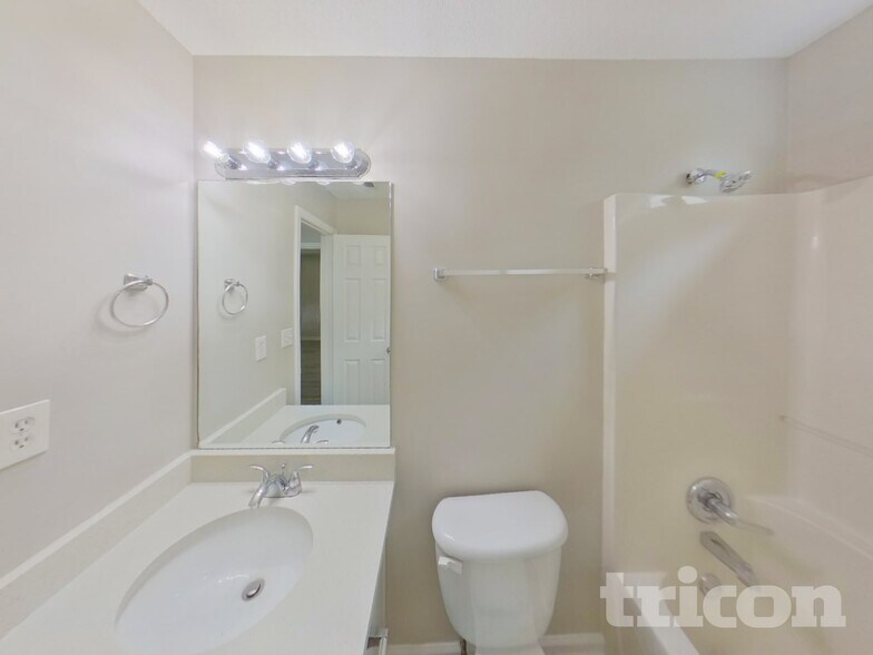 Building Photo - 5741 Amerson Ln