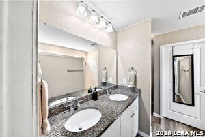 Building Photo - 811 Blue Lndg