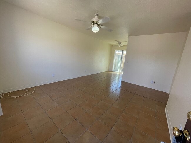 Building Photo - Two Bedroom With A/C, Fenced Yard and Wash...