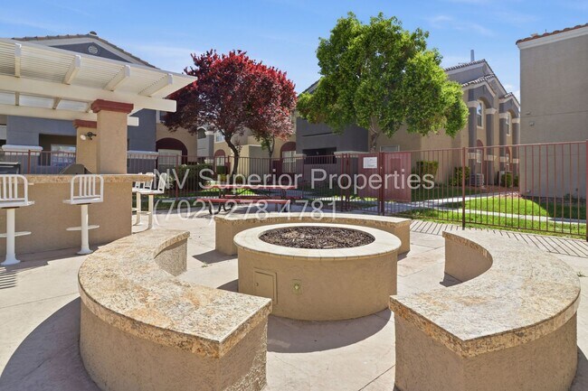 Building Photo - SW!! First floor unit with Balcony!! Gated!! Clubhouse!!  Community pool!! Spa!! Exercise Room!! ...