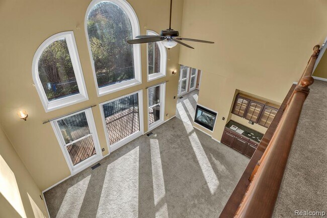 Building Photo - 6573 Poppleton Rd