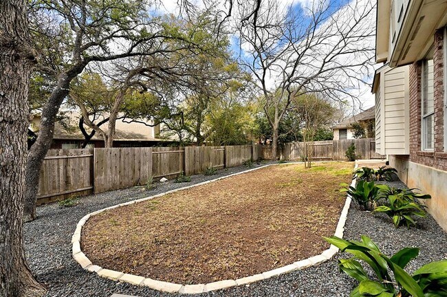 Building Photo - 11208 South Bay Ln
