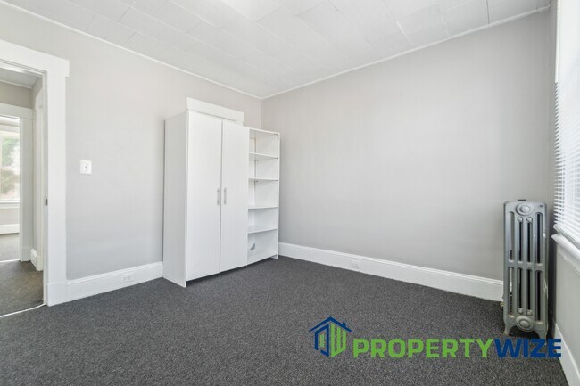 Building Photo - 3343 Avondale Ave