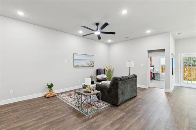 Building Photo - 512 Frazier St