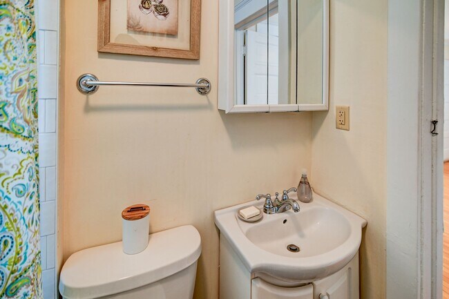 Building Photo - 2636 Stevens St