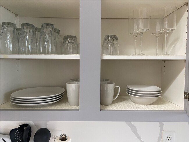 Building Photo - 13011 Peppergate Ln