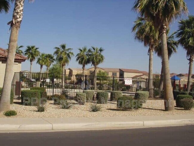 Building Photo - 2434 S 83rd Dr