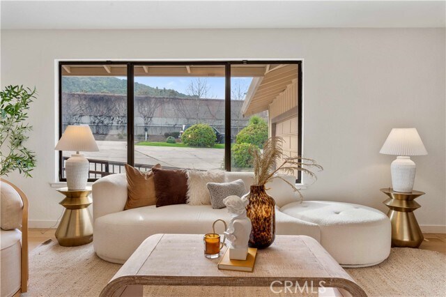 Building Photo - 931 Camino Ramon