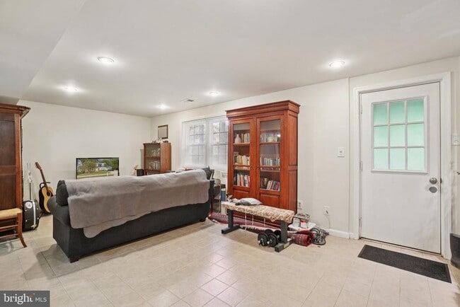 Building Photo - 9116 Meadow Rue Ln