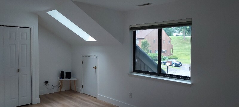 Building Photo - 908 Scenic Ln