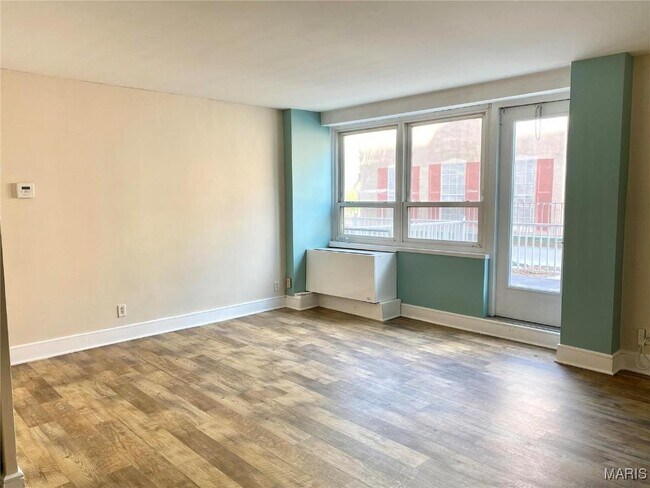 Building Photo - 210 N 17th St