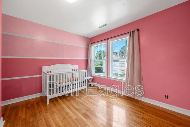 Building Photo - 2721 S Virginia St