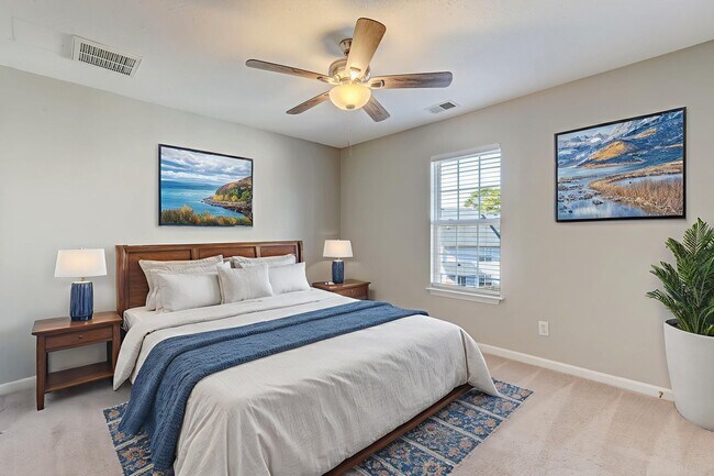 Building Photo - 35 Cambridge Oak Cir