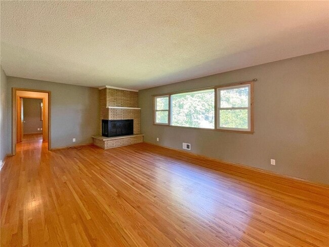 Building Photo - 6313 France Ave S