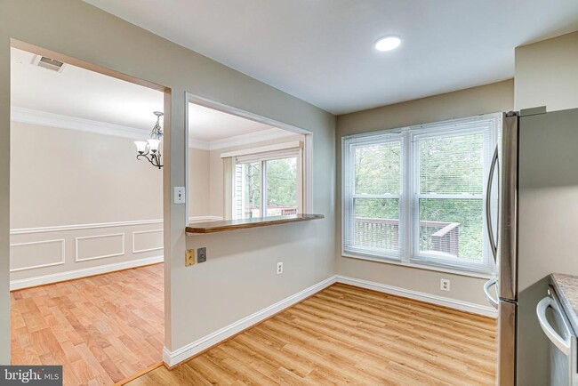 Building Photo - 5708 Heritage Crossing Ct