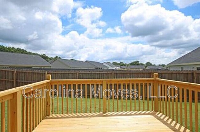 Building Photo - 105 Lockeland Park Dr