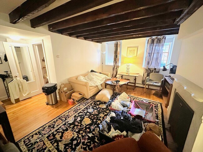 Building Photo - 85 Revere St