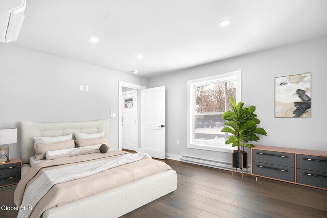 Building Photo - 103 E High St