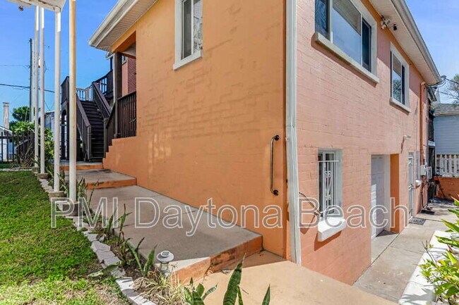 Building Photo - 116 S Grandview Ave